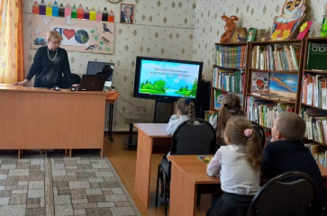новодугинские школьники посетили историко-краеведческий музей имени В.В. Докучаева - фото - 8