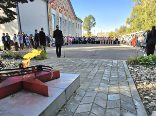 в Новодугинском районе состоялся торжественный митинг - фото - 9