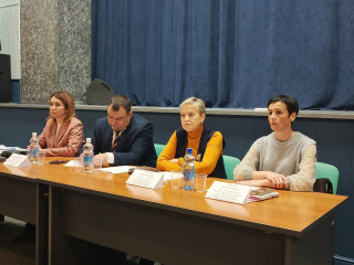 рабочий визит министра образования и науки Смоленской области Дины Хнычевой - фото - 4