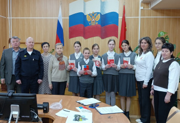 в Новодугинском округе прошла торжественная церемония вручения паспортов - фото - 3