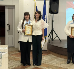 в Культурно-досуговом центре «Губернский» состоялось торжественное мероприятие, приуроченное к 108-й годовщине органов ЗАГС - фото - 3