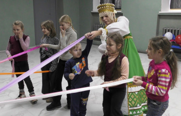 в Новодугинском РДК прошла игровая программа для детей «Сказочный денек» - фото - 2